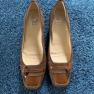 NWB Almalfi Brown Suede Shoes